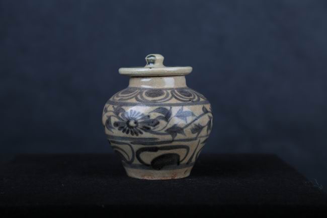 青花盖罐